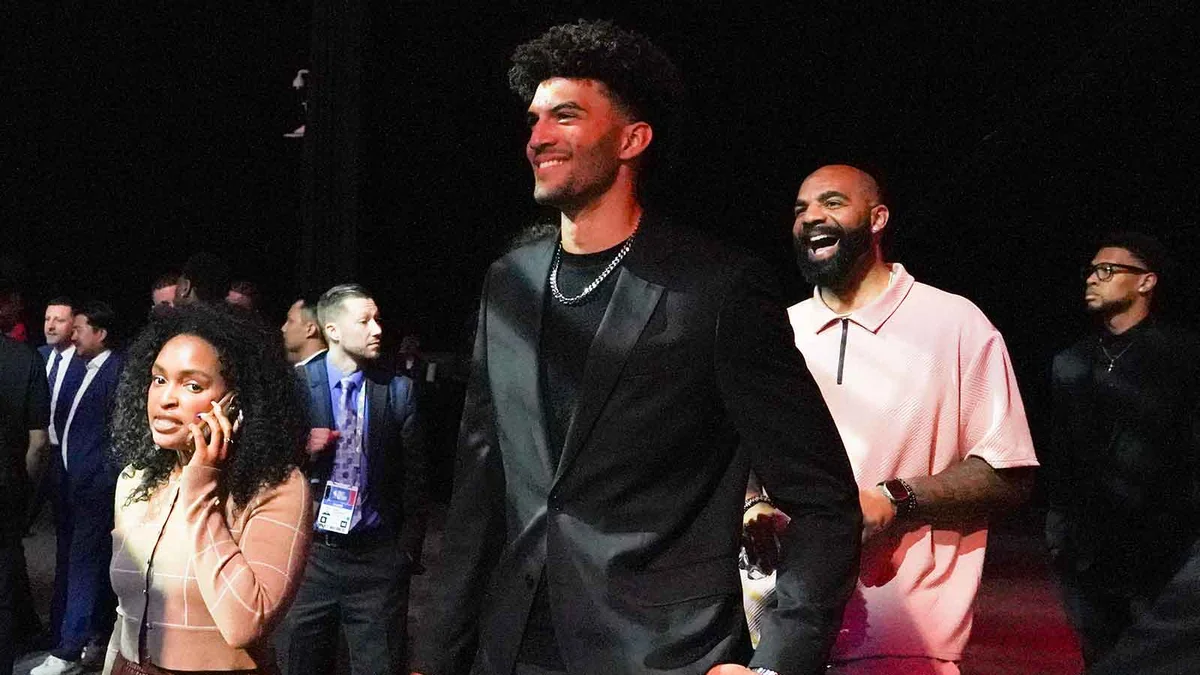 Cam Boozer Stole the Ball and Punched It Home. His Summer League Statement Came Early.