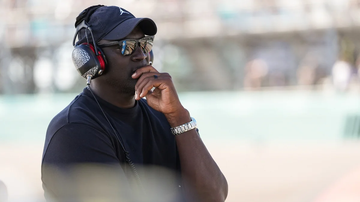 Upper Deck Made Michael Jordan Its First-Ever Legacy Partner. Here’s Why It Took 35 Years.