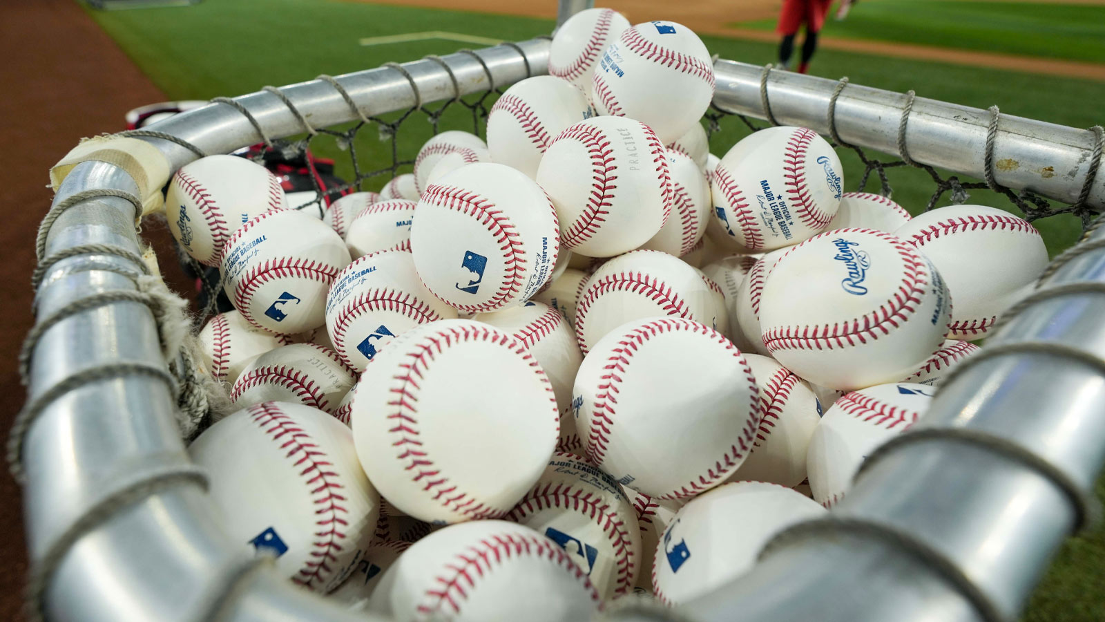 Texas Rangers’ biggest deadline mistake is buying like a desperate team