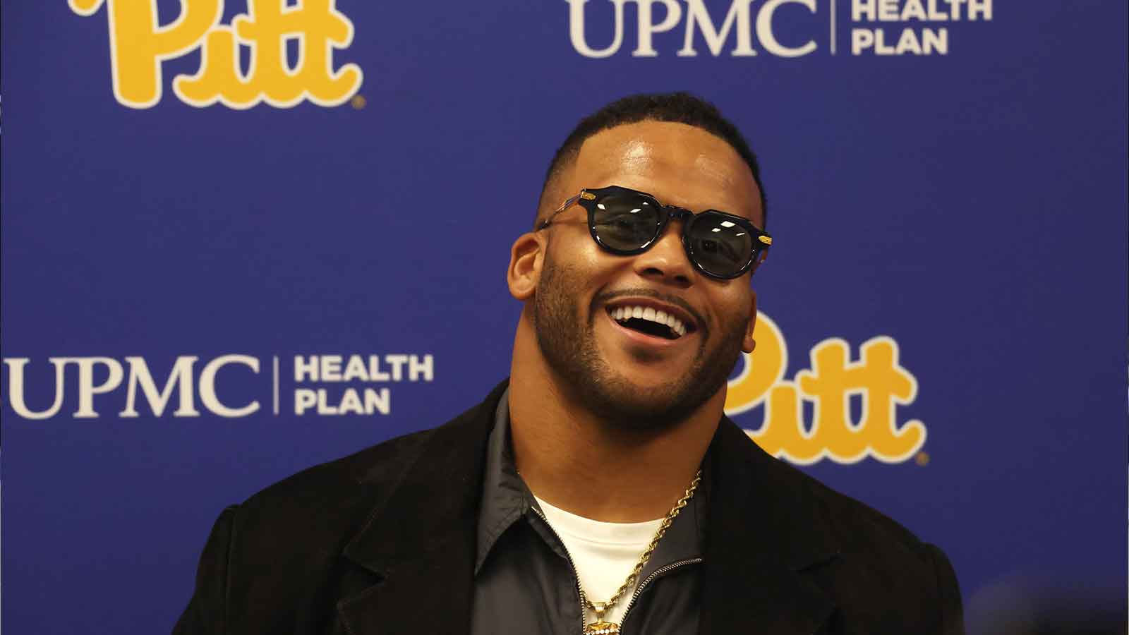 Aaron Donald’s Eyeball Emoji Has Rams Fans Ready to Lose Their Minds