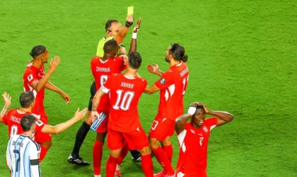 A Red Card for Diving Cost Switzerland Its World Cup Dream. The Coach Is Furious.