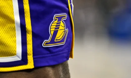 Undrafted G Leaguer Drops 34 on Mavericks While Lakers Rookie Sits With Thumb Injury