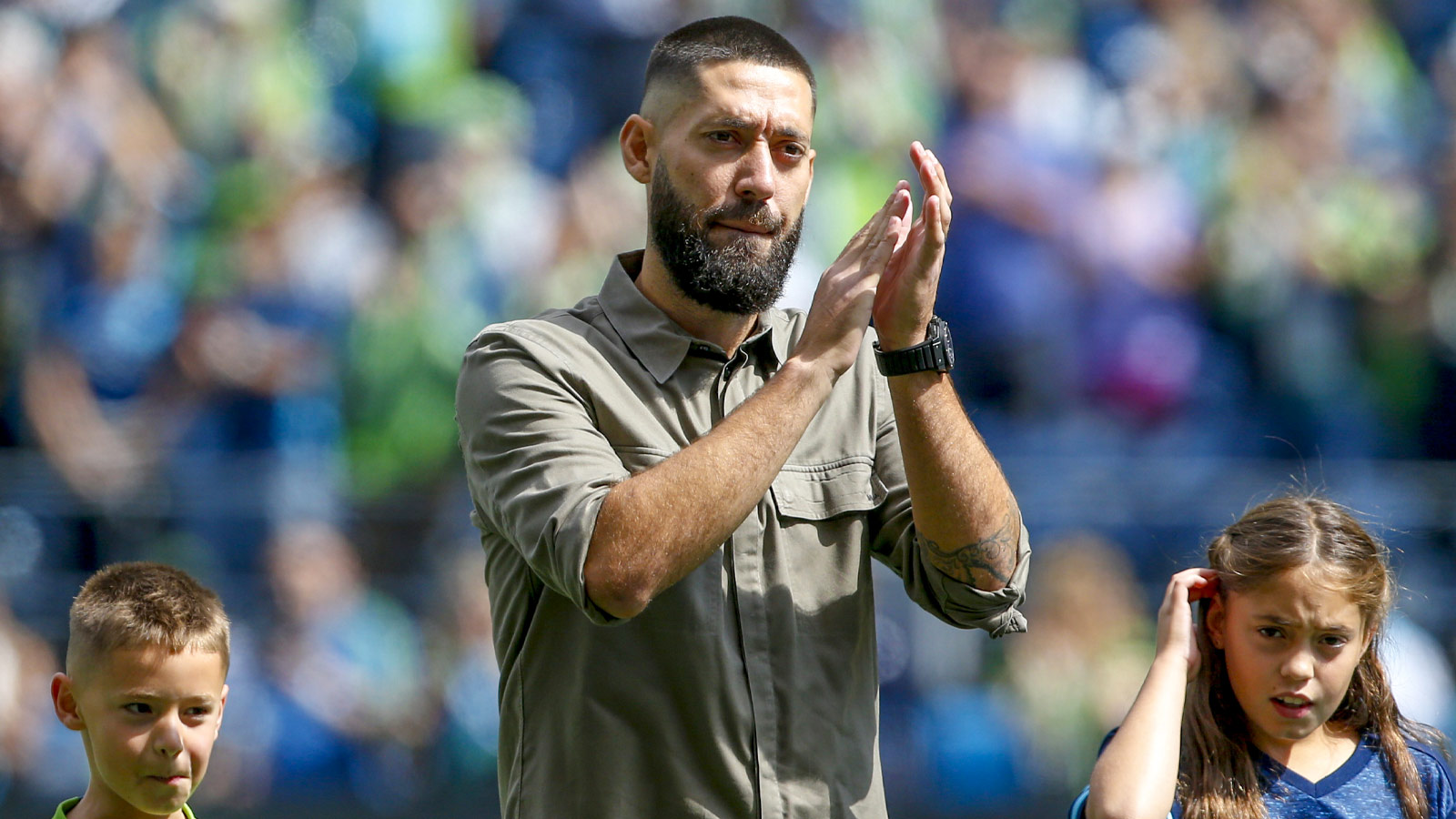 Clint Dempsey’s Single Emoji Says Everything About Balogun’s World Cup Availability