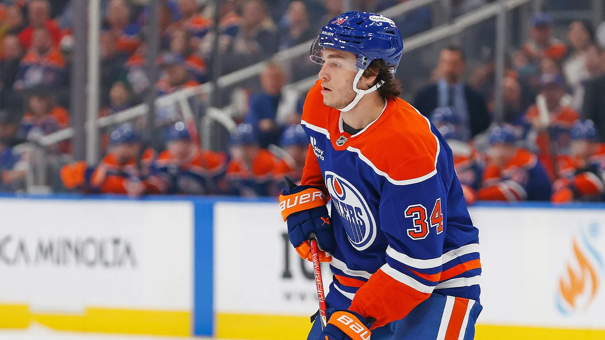 Oilers Lock Up Trade-Deadline Pickup Colton Dach for Two Years at $1.2M AAV