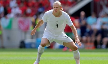 A Viking and a Brazilian Legend. Erling Haaland Just Pulled a Randy Moss at the World Cup.