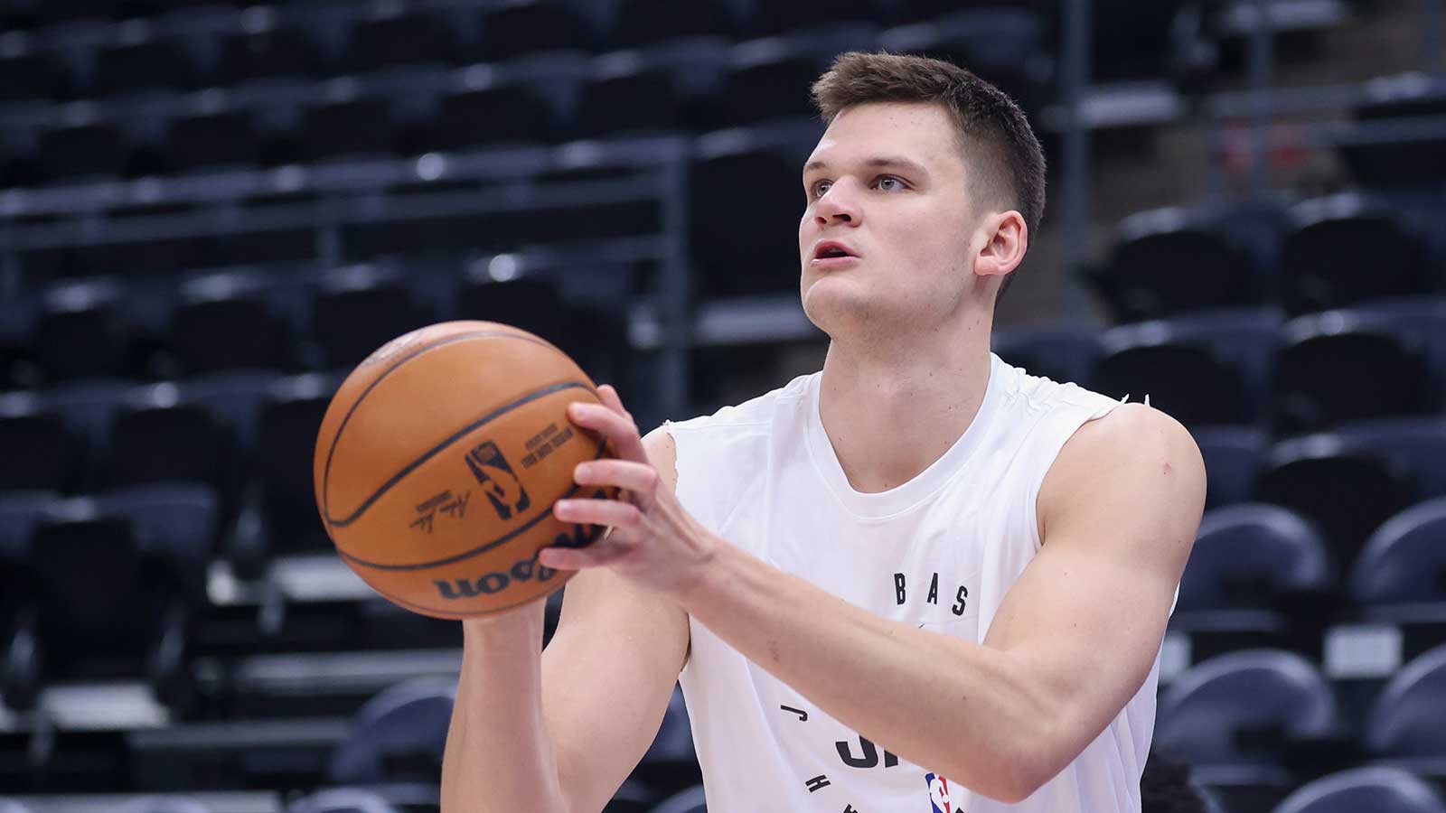 Walker Kessler Gets Engaged Days After $140 Million Lakers Deal