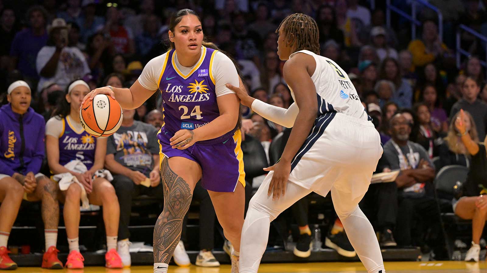 Sparks Add Alissa Pili on WNBA Development Deal Amid Frontcourt Injuries