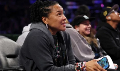 Dawn Staley showed up to watch her former players. Then the Fever put on a show.