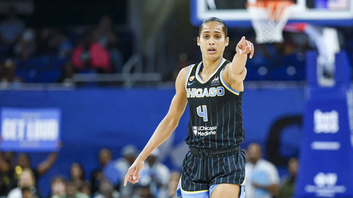 Skylar Diggins-Outspoken, Injured and Stuck in Chicago as Trade Deadline Approaches