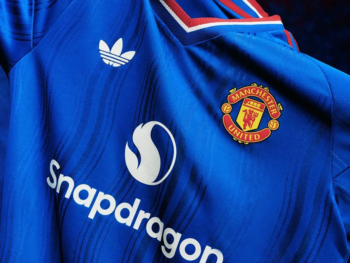 Man United’s New Away Kit Goes Full 1980s Nostalgia With a Trefoil Twist