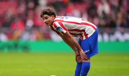 Barcelona Won’t Budge on €100 Million Julian Alvarez Offer. Atletico Now Has the Ball.