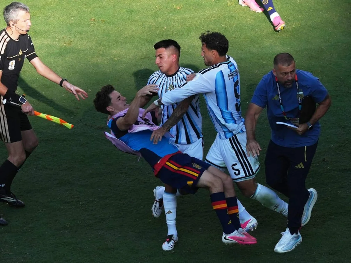 Spain’s De la Fuente Calls Argentina’s World Cup Final Behavior ‘Intolerable’ as FIFA Investigates