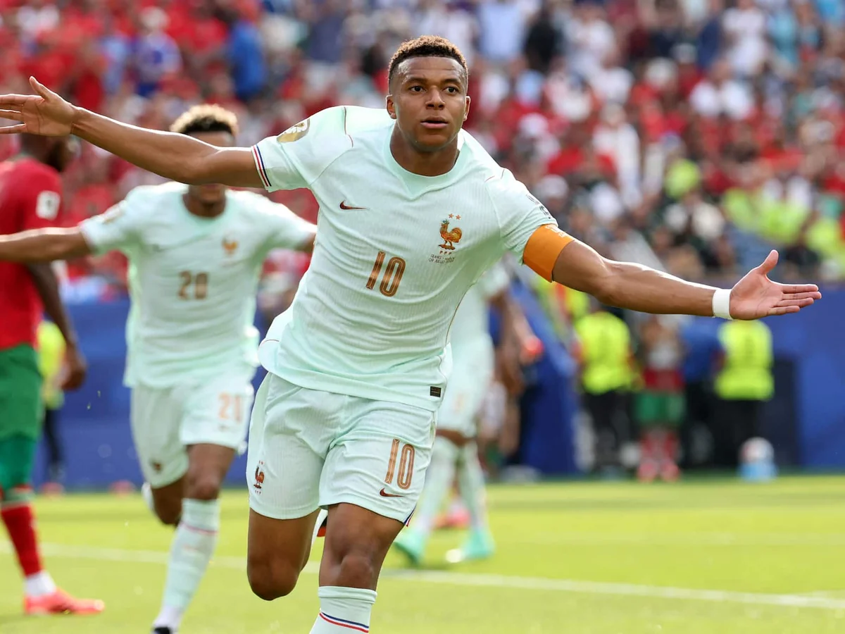 Mbappé Hits 20 World Cup Goals and Closes In on Messi’s Record