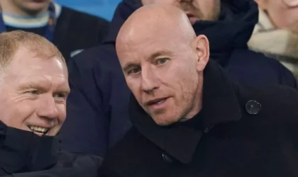 Why Paul Scholes and Nicky Butt Are Already Warning Man United Fans About the Andrey Santos Deal