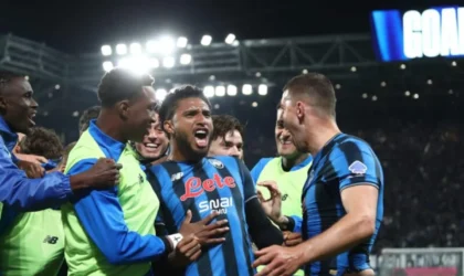 Manchester United’s $50 Million Midfielder Deal Hinges on a Second Medical Test