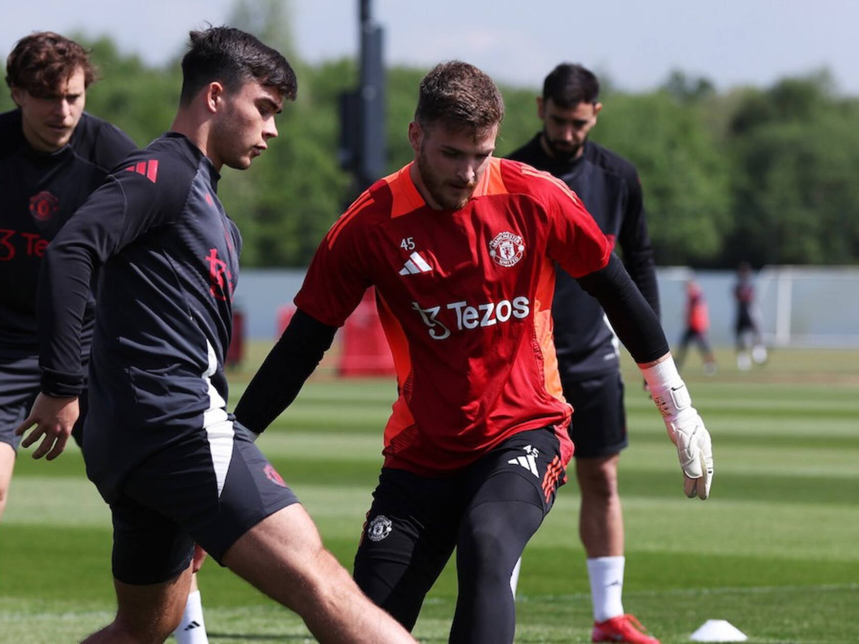 Man United Locks Up Homegrown Keeper Amid Major Goalkeeping Shake-Up