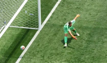 Spain’s 649-Minute World Cup Clean Sheet Ends on a Header from Charles de Ketelaere