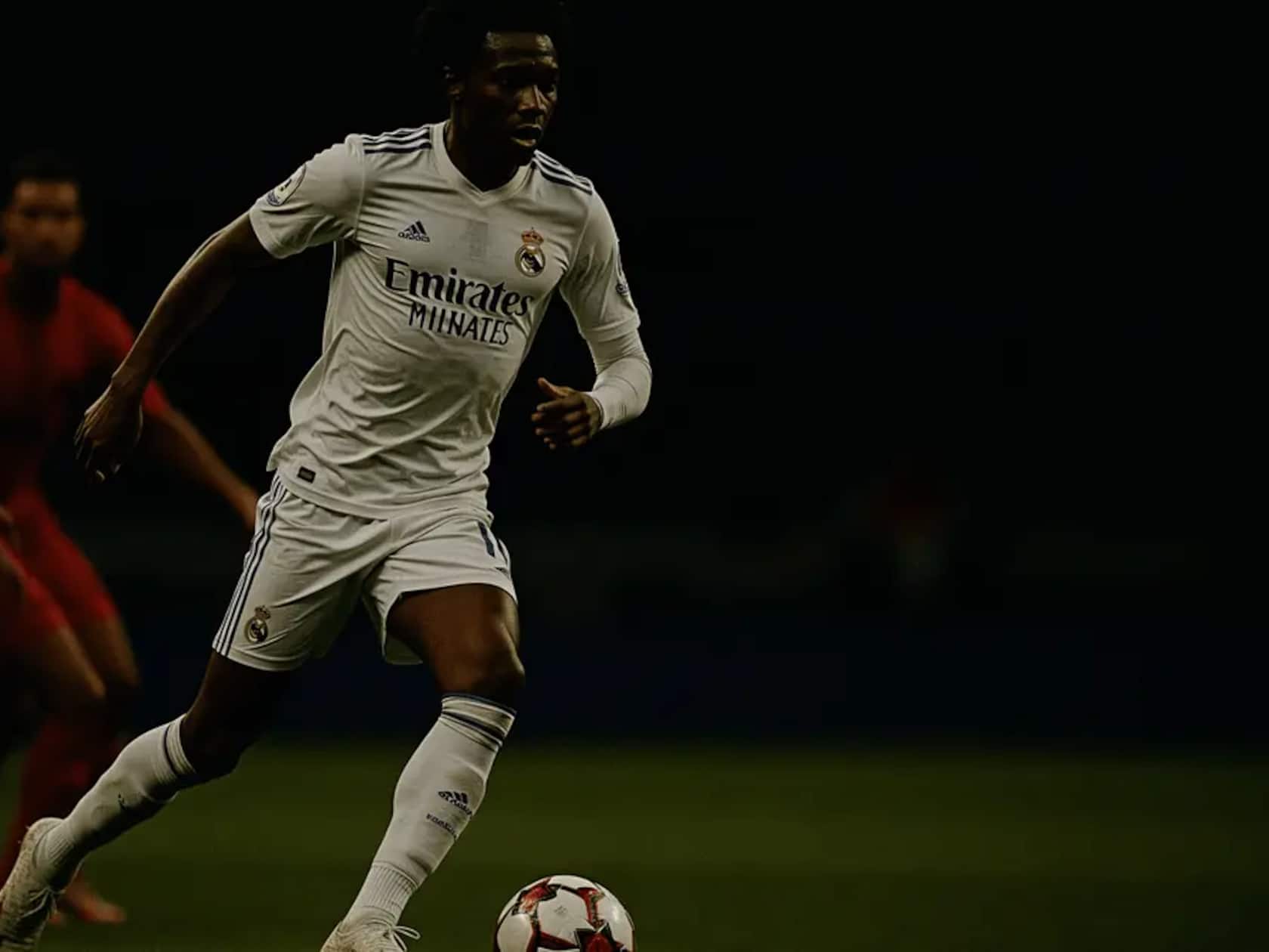 Manchester United’s Midfield Fix Could Run Through Madrid at $98 Million