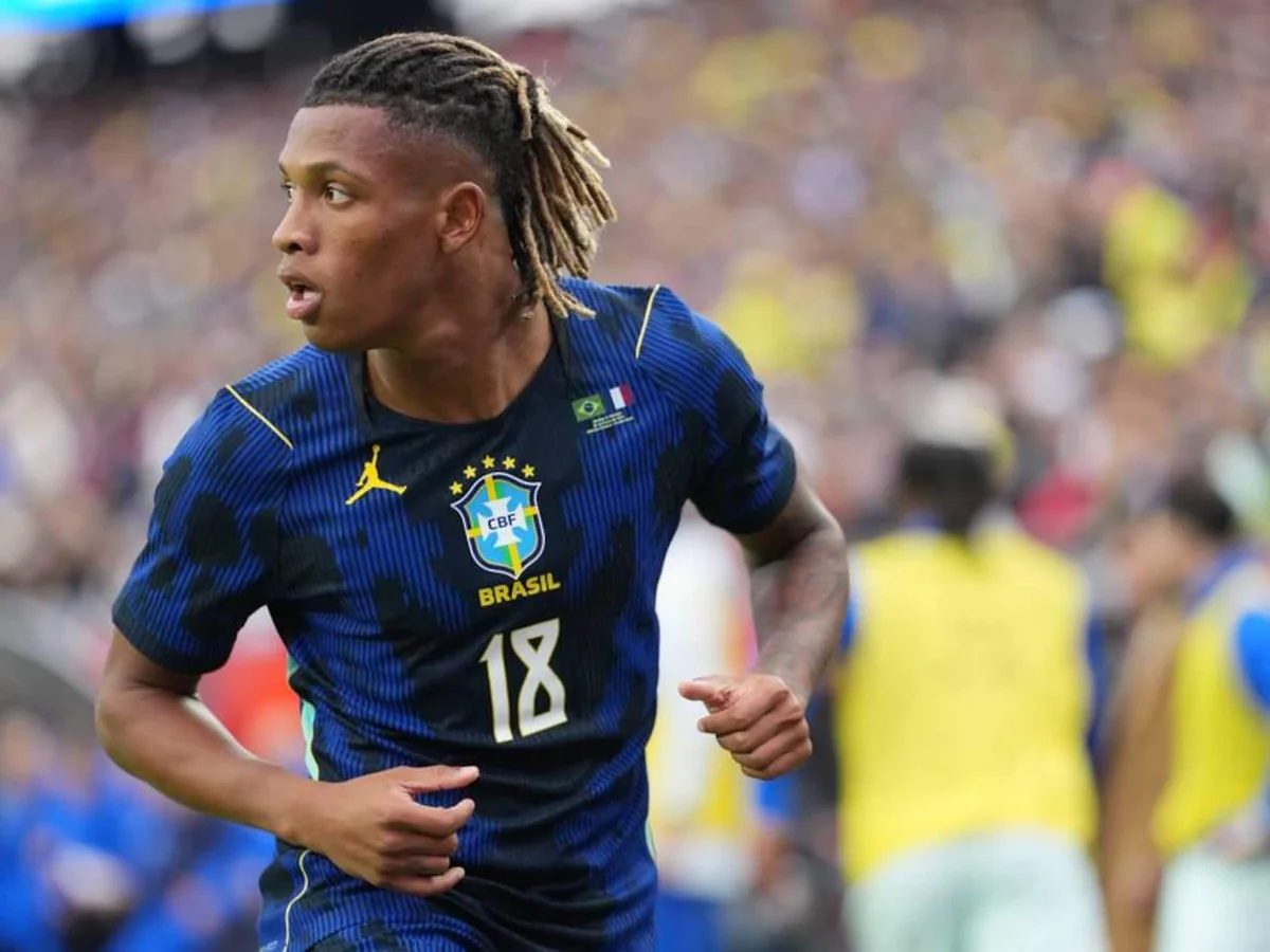 Chelsea Just Jumped Into the Mix for a Man United Midfield Target. Here’s the Latest.
