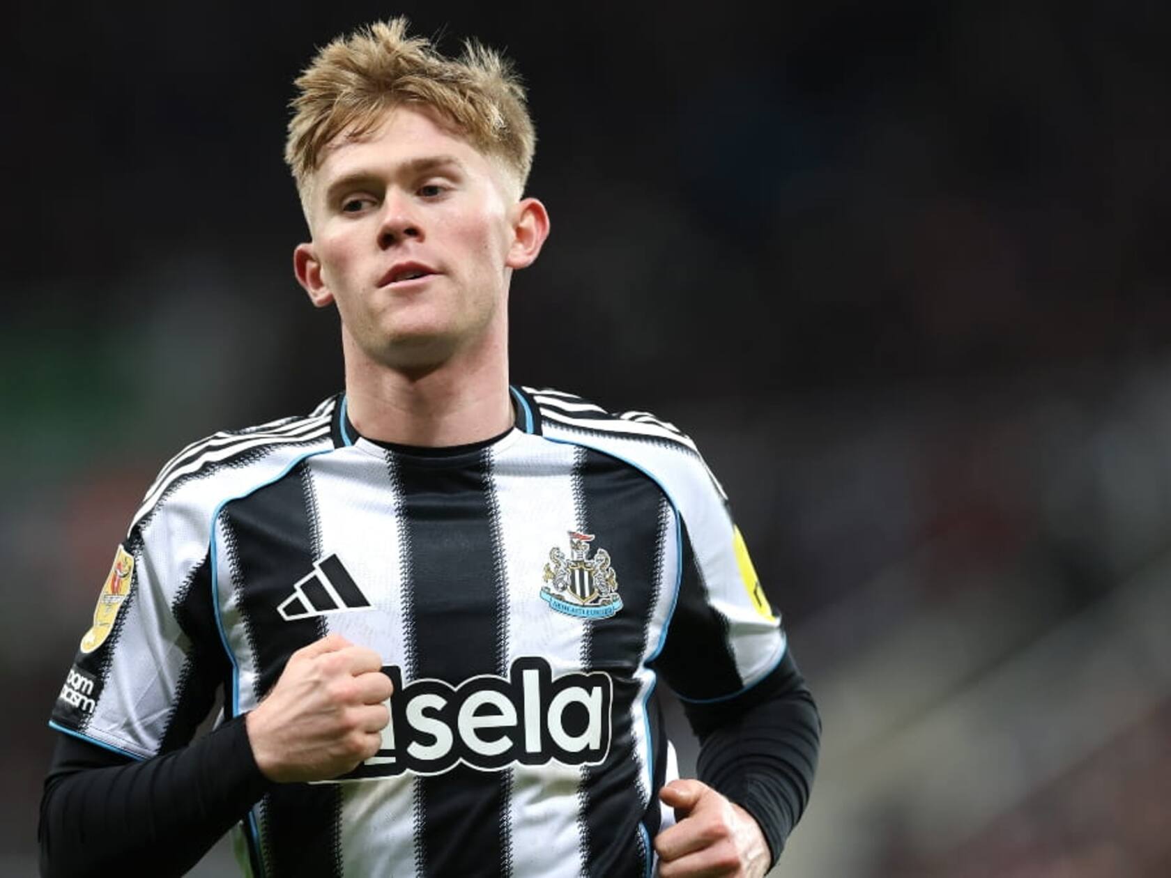 Man United Halts Lewis Hall Deal Until Midfield Is Fixed First
