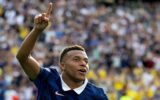 Mbappe and Messi Are Tied for the Golden Boot. The Knockout Stage Will Sort It Out.