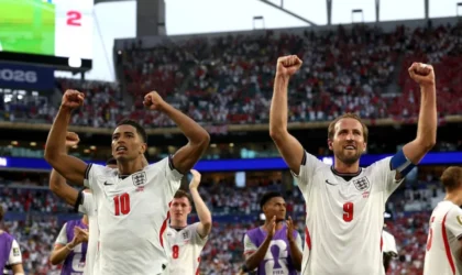 Messi Faces England for the First Time as Argentina Swaps to Blue Away Kit for World Cup Semifinal