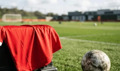 £48 Million Chelsea Reject Andrey Santos Picks Up Carrick’s System Before Manchester United’s Preseason Tour