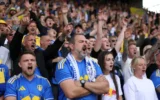 Leeds United Faces Uphill Battle for 6-Foot-6 Keeper as Valencia Locks Down Personal Terms