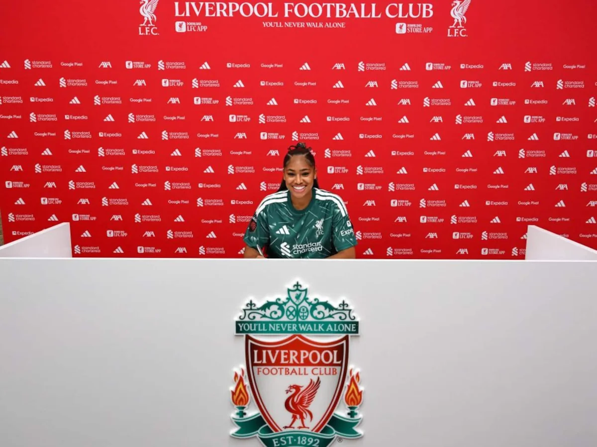 Liverpool Lands Man City Goalkeeper Keating in Free Agent Move