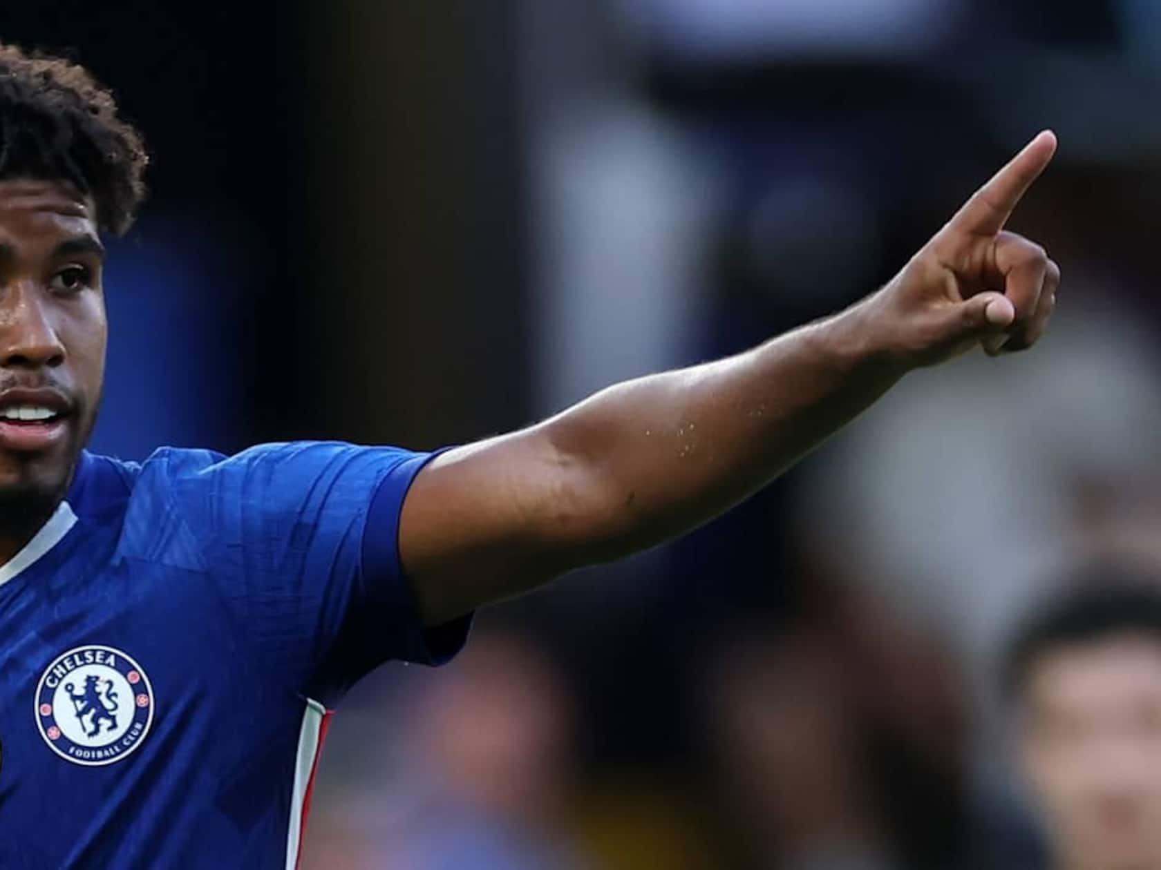 Manchester United’s Slow-Motion Transfer Plan Could Hand Chelsea the One Midfielder They Actually Want