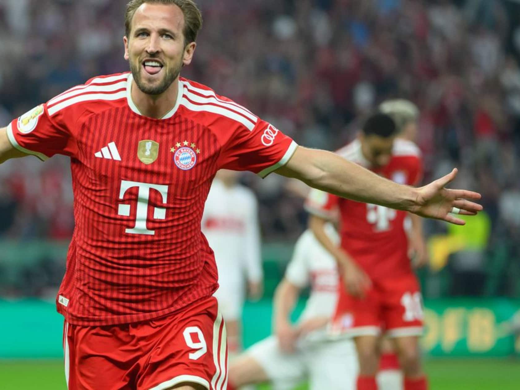 Barcelona Pulls Plug on Harry Kane, Sets Sights on Rafael Leao Loan Deal