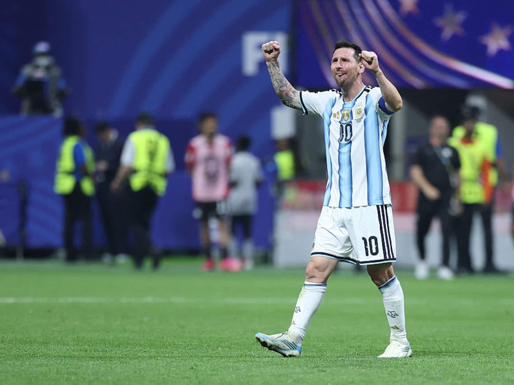 Argentina Coach Walks Off Interview After Emotional Round of 16 Win Over Egypt