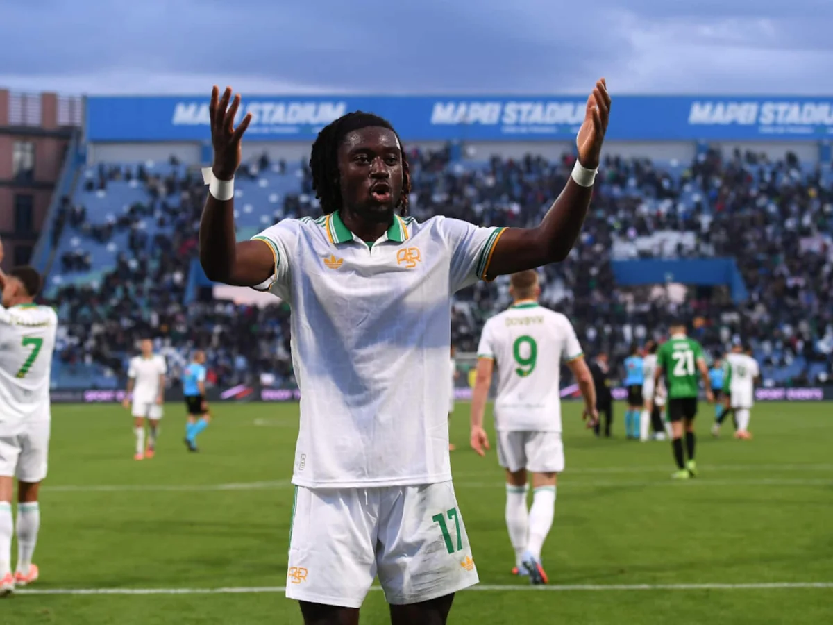 Manchester United Leads Premier League Pack for Manu Koné After World Cup Surge