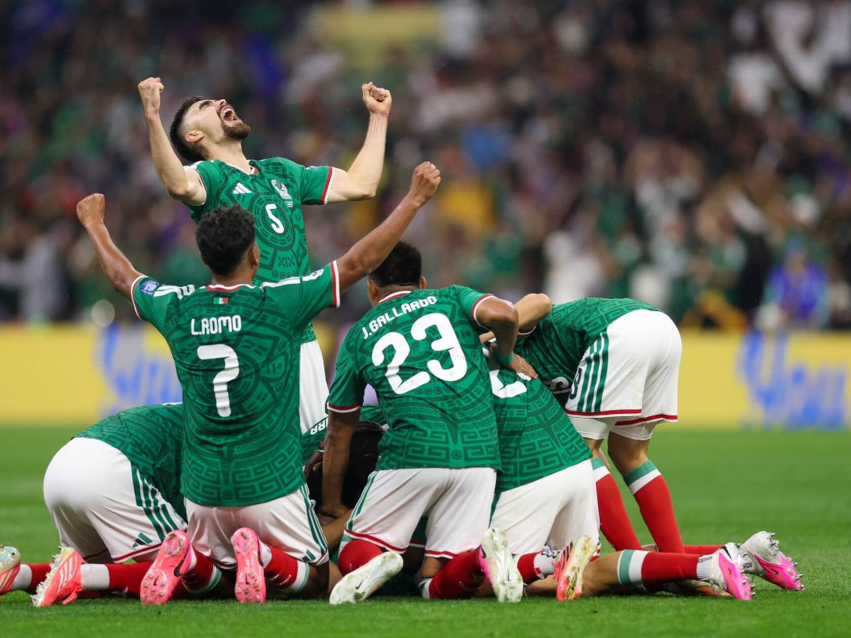 Mexico Pounded Ecuador in a Statement Win. England Should Be Worried.