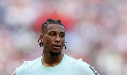Michael Olise Told Bayern Teammates He’s Leaving. Real Madrid Is Ready to Move.